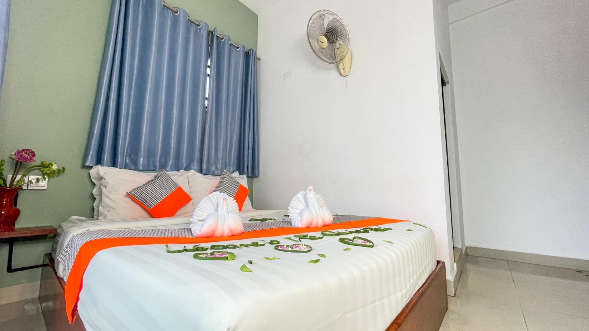 The Center Point Hotel Siem Reap Bagian luar foto