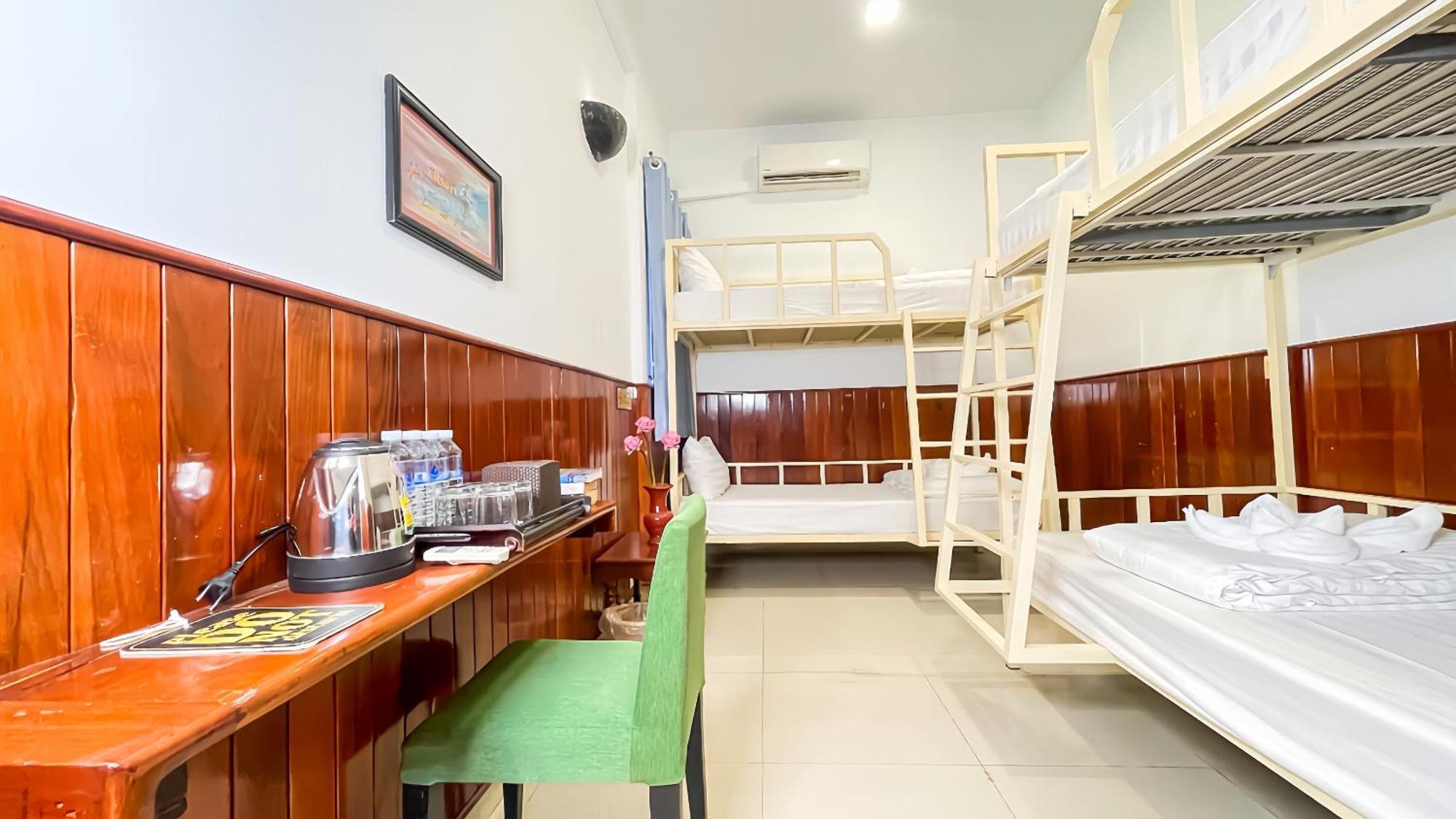 The Center Point Hotel Siem Reap Bagian luar foto