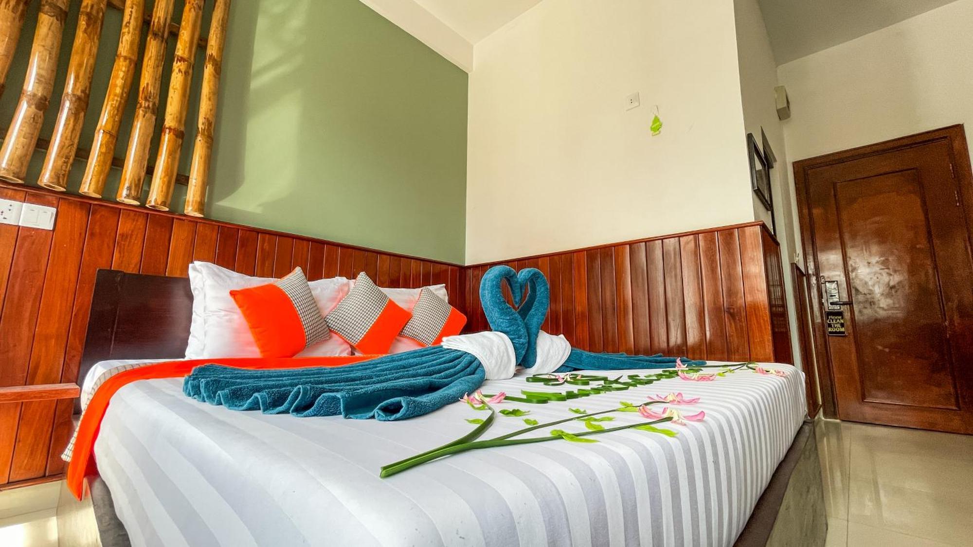The Center Point Hotel Siem Reap Bagian luar foto
