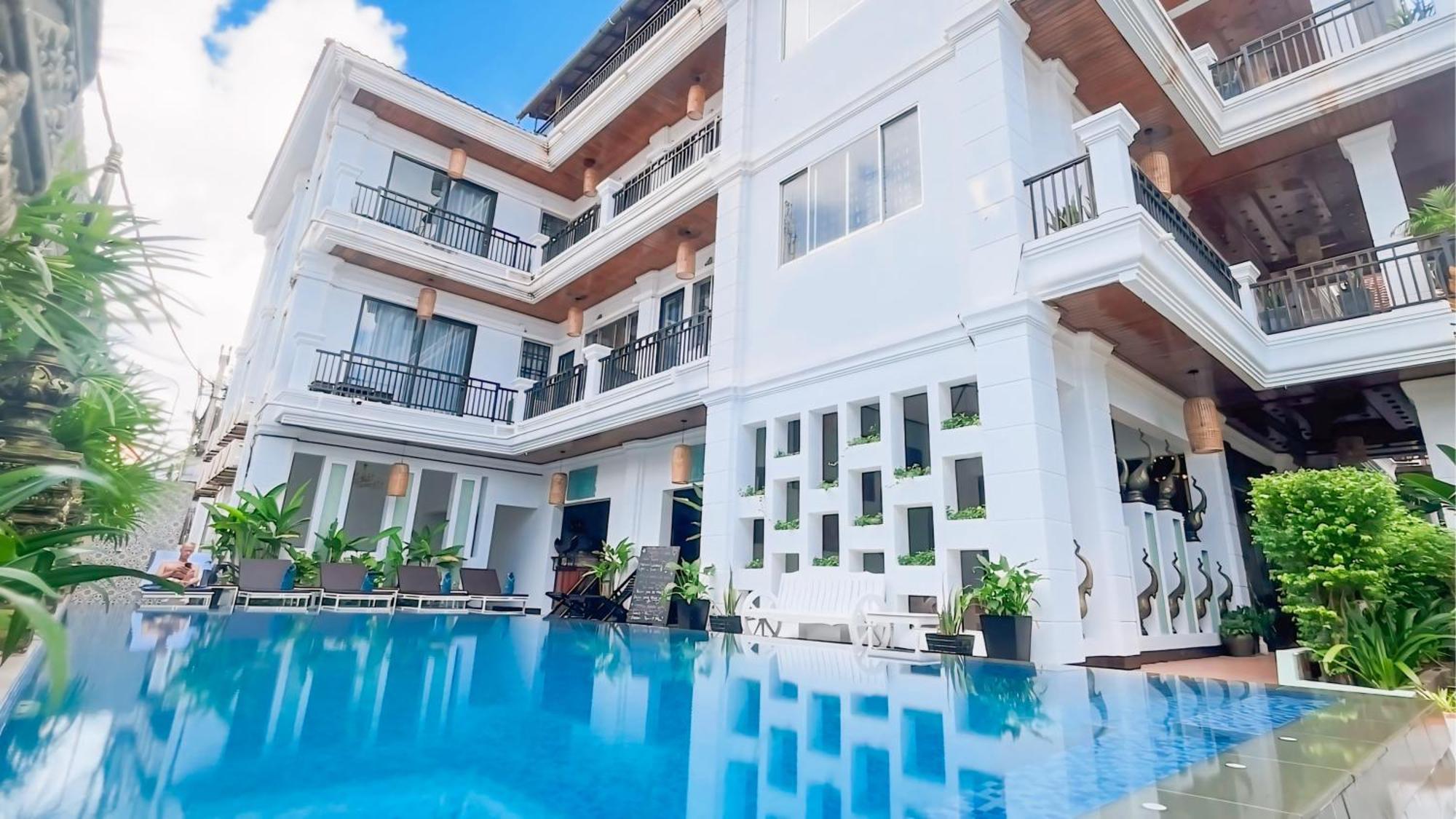The Center Point Hotel Siem Reap Bagian luar foto
